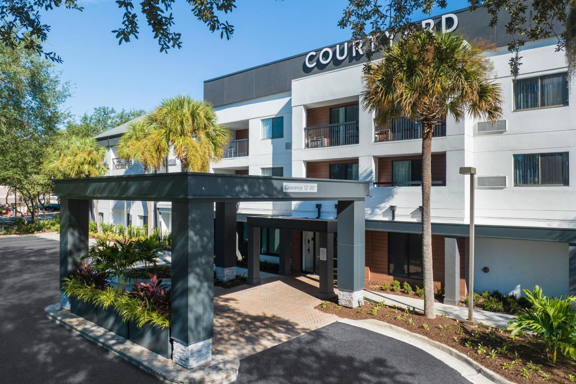 Courtyard Tampa North / I-75 Fletcher Extérieur photo