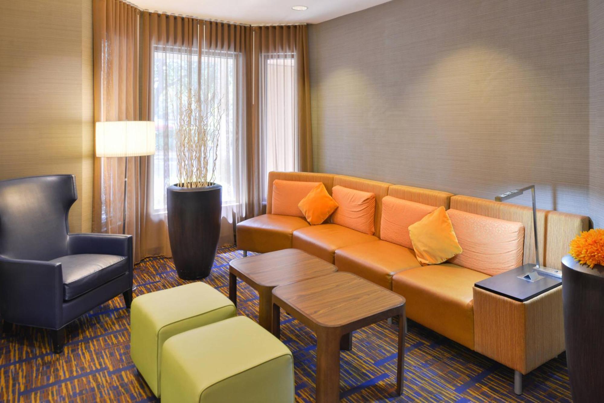 Courtyard Tampa North / I-75 Fletcher Extérieur photo