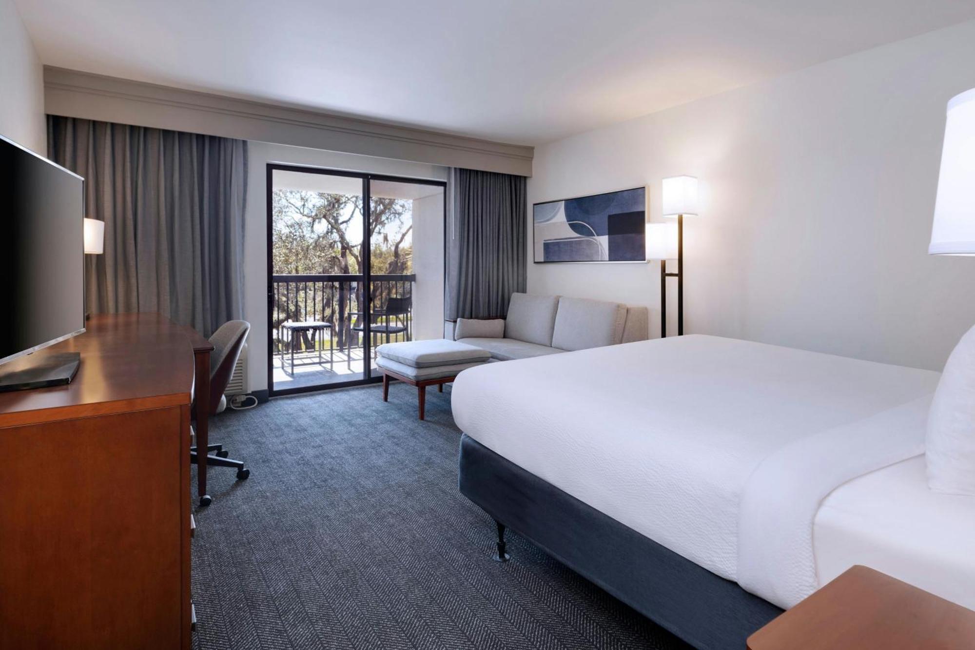Courtyard Tampa North / I-75 Fletcher Extérieur photo